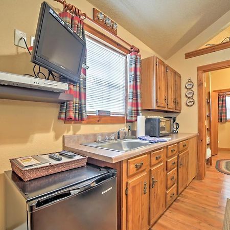 Branson Cabin With Deck Near Table Rock Lake! Exterior photo